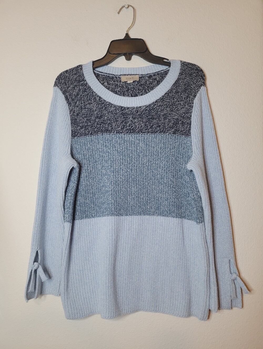 LOFT Outlet Tri-Colorblock Ribbed Knit Crewneck Sweater Blue Tie Cuffs Sz L EUC